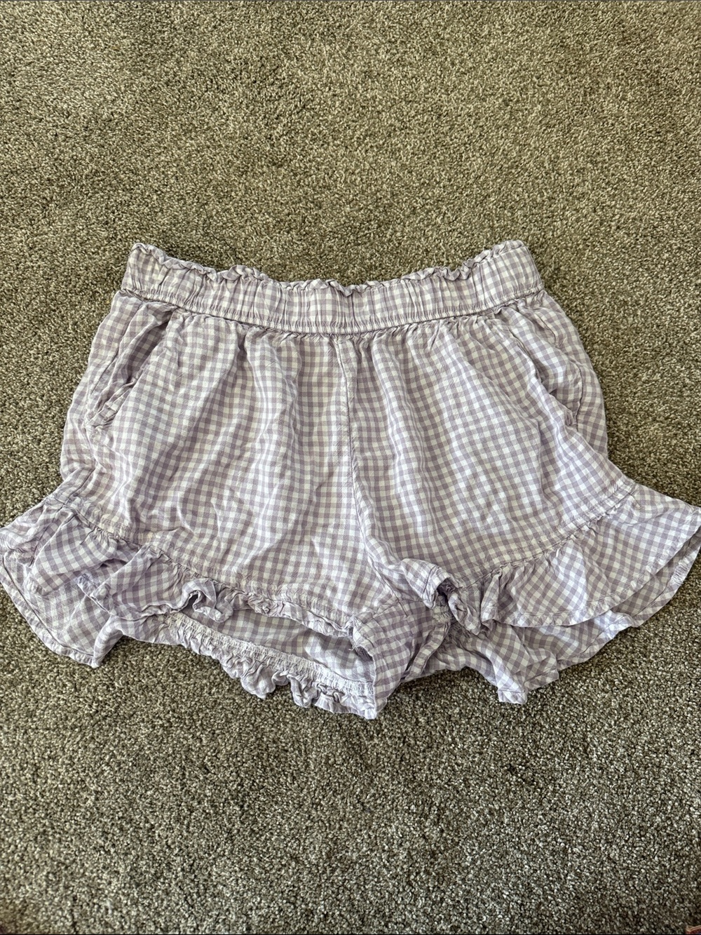 Hollister Lavender Gingham Ruffle Hem Shorts